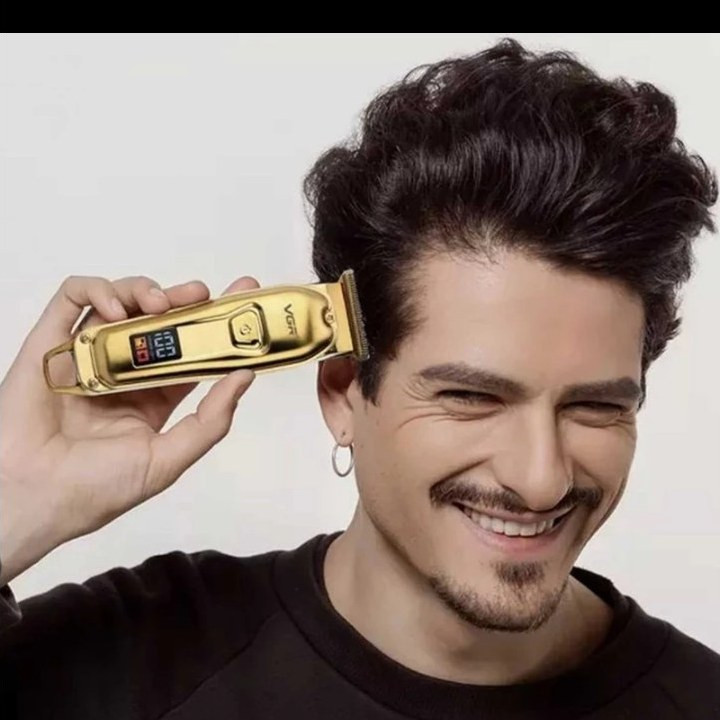 ماشین اصلاح صورت خط زن وی جی آر با صفحه نمایش صفرزن کیفیت عالی